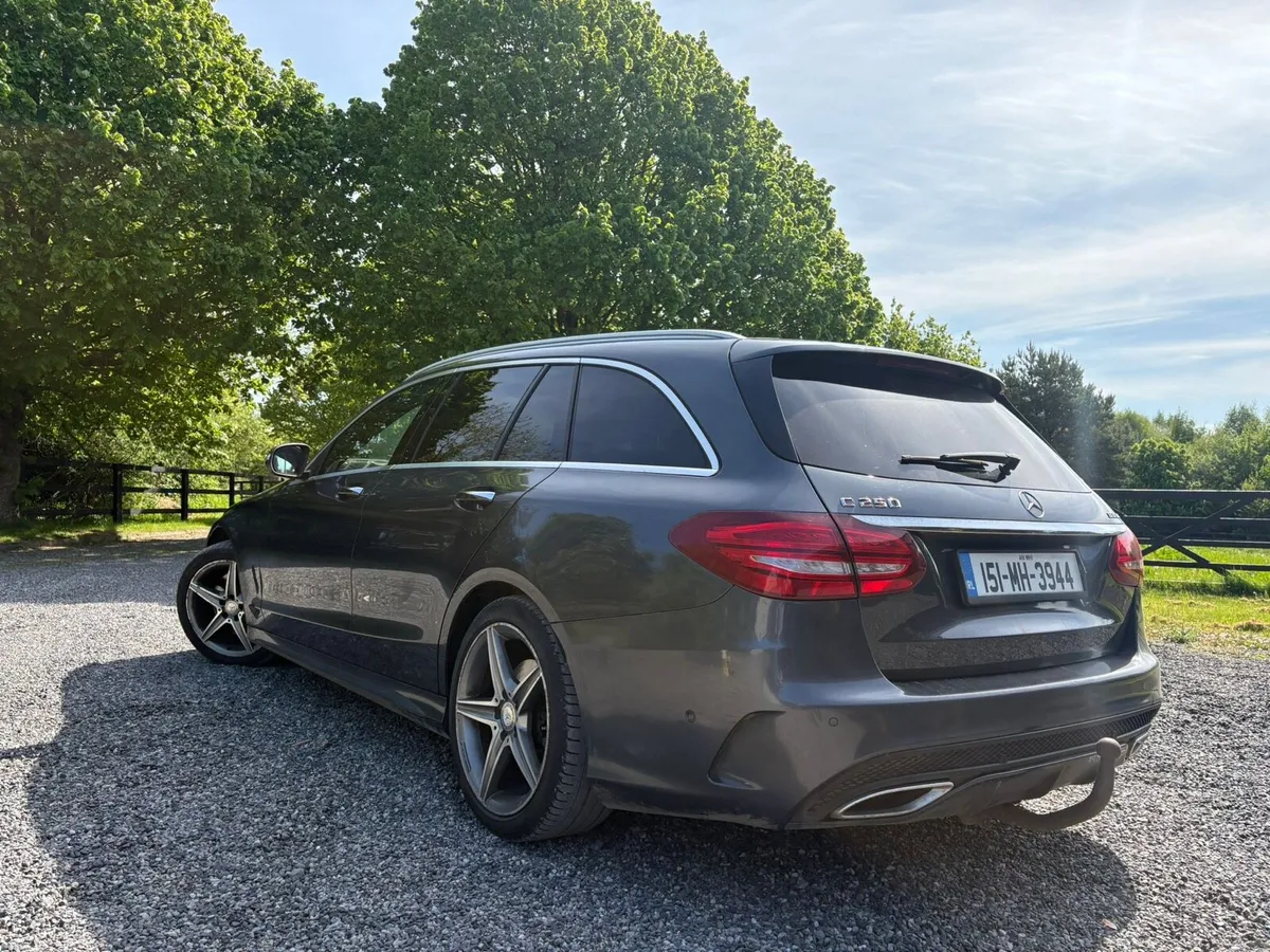 Mercedes 250 - Image 1