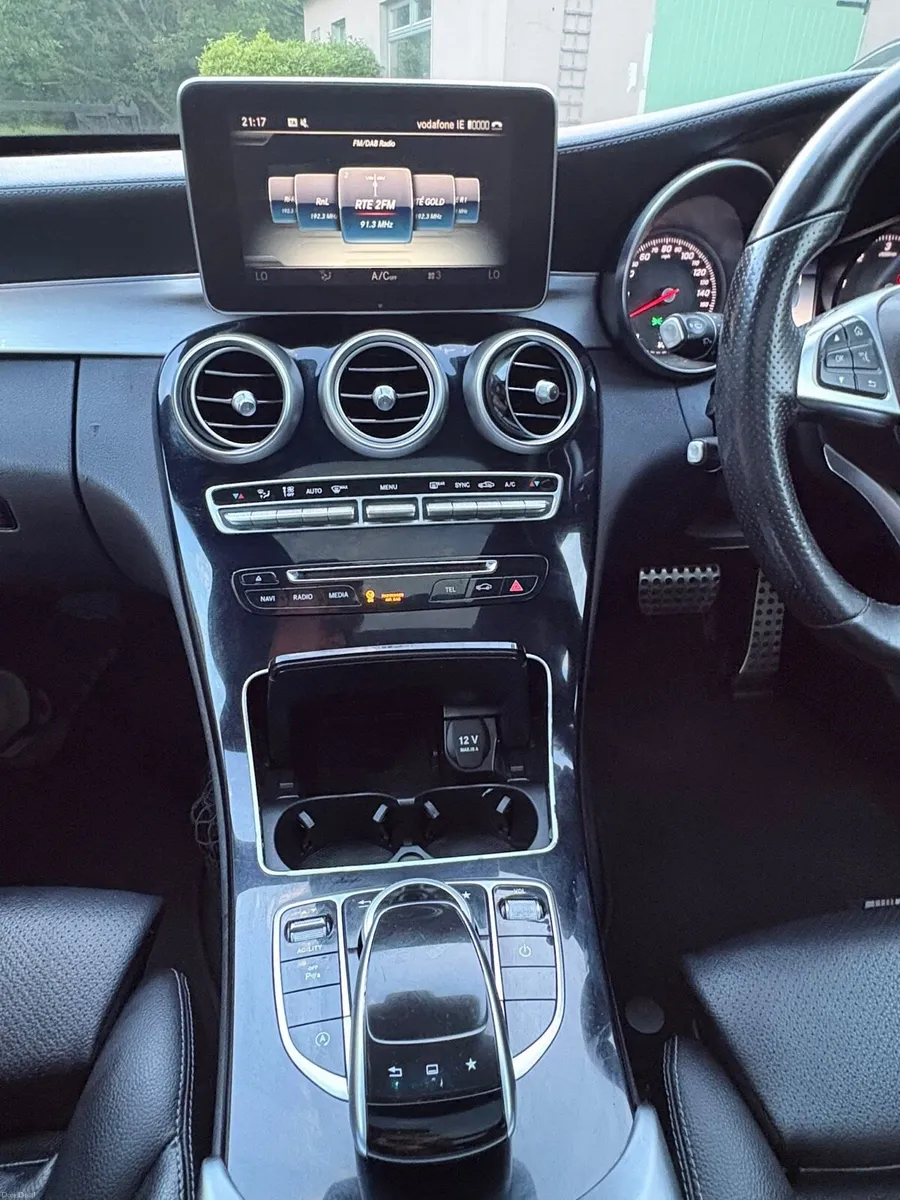 Mercedes 250 - Image 5
