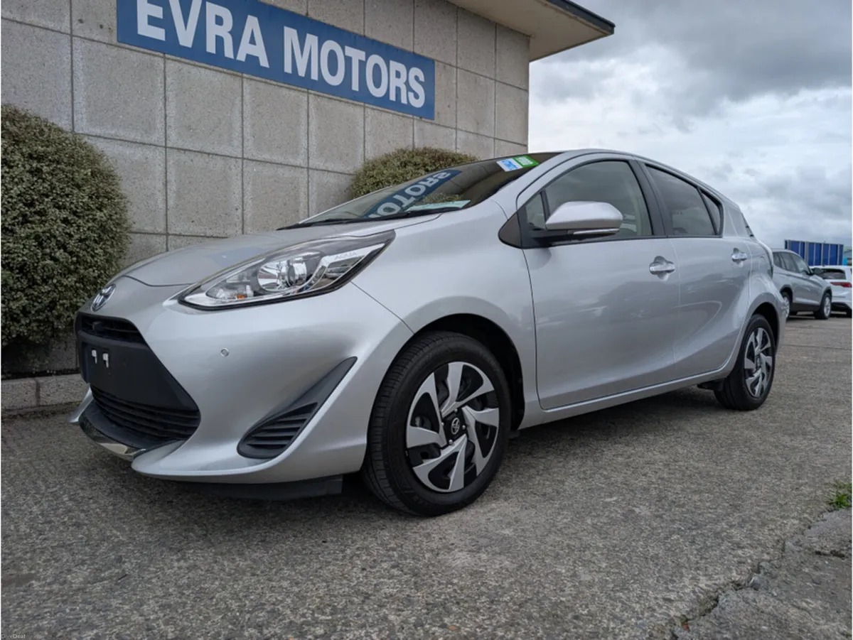 Toyota Aqua S STYLE AUTOMATIC HYBRID 1.5 PETROL // - Image 5