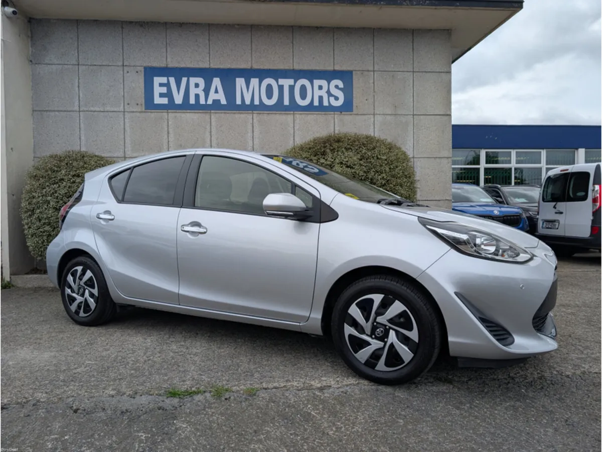Toyota Aqua S STYLE AUTOMATIC HYBRID 1.5 PETROL // - Image 3