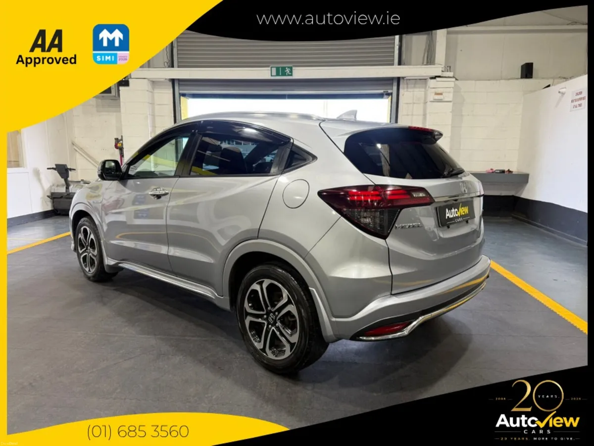 Honda Vezel 1.5 Self-Charging Hybrid Automatic. AA - Image 5