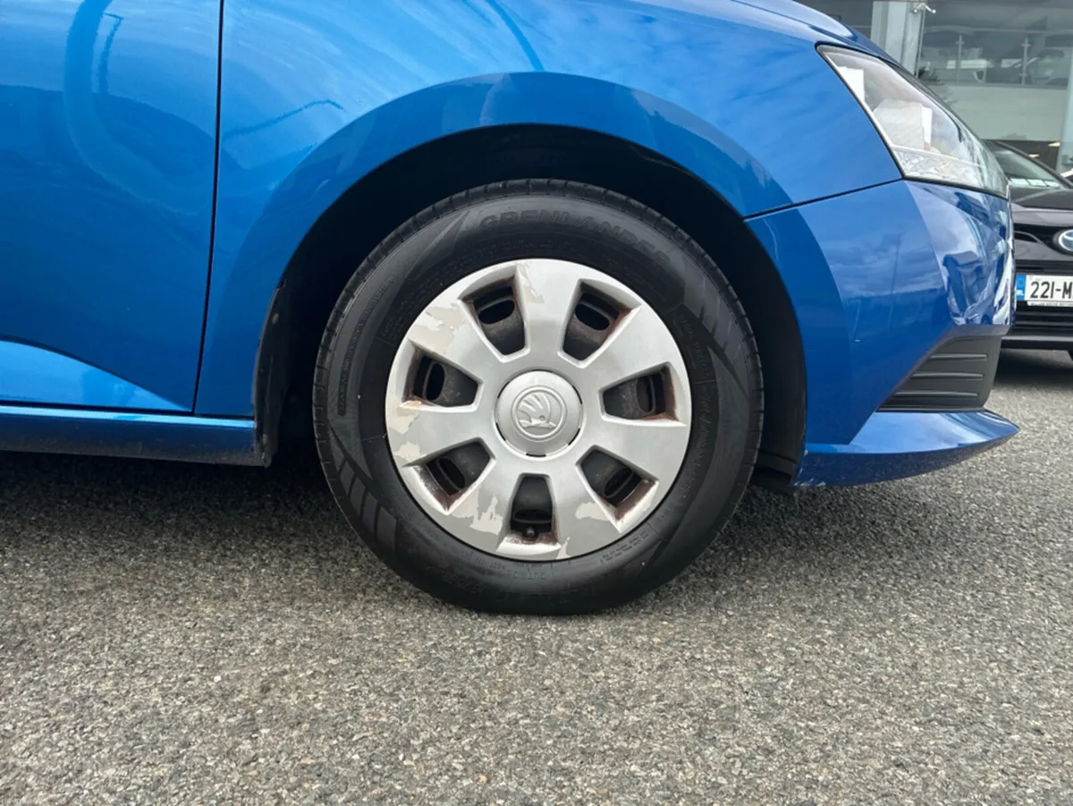 Skoda Fabia SKODA FABIA ACTIVE 1.0 MPI 75HP 4DR - Image 5