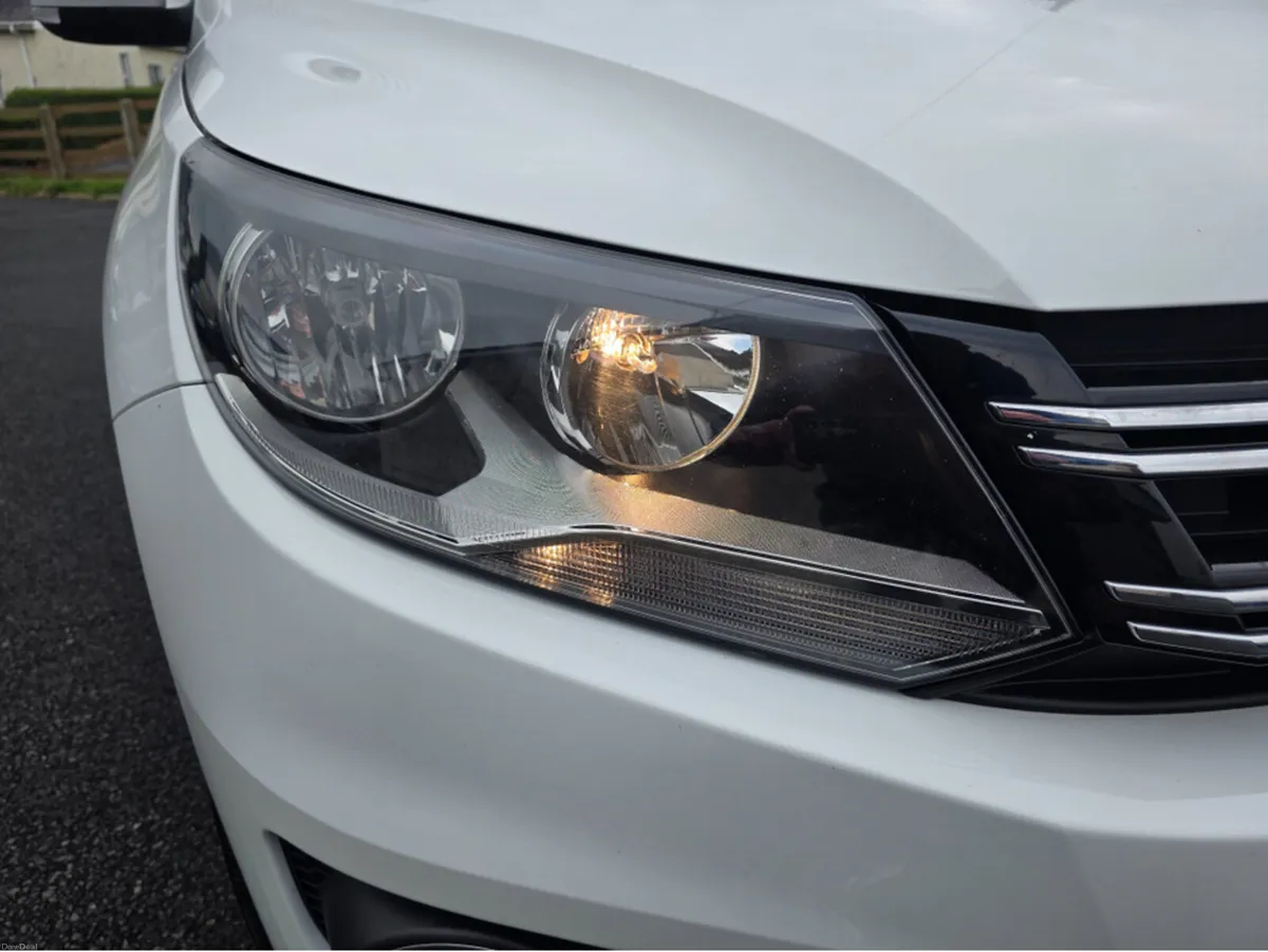 Volkswagen Tiguan MATCH EDITION TDI BLUEMOTION 4MO - Image 3