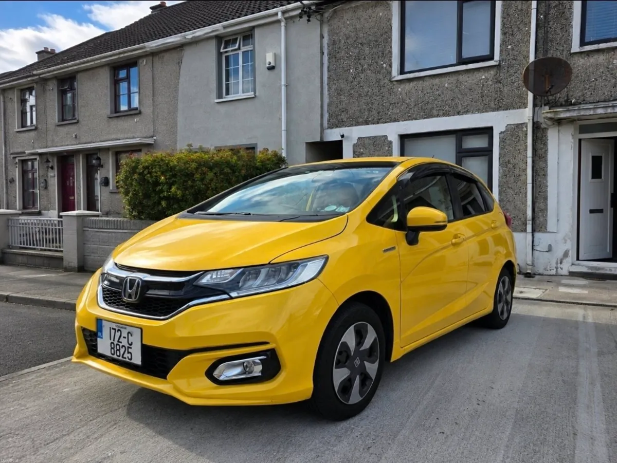Car - Image 1