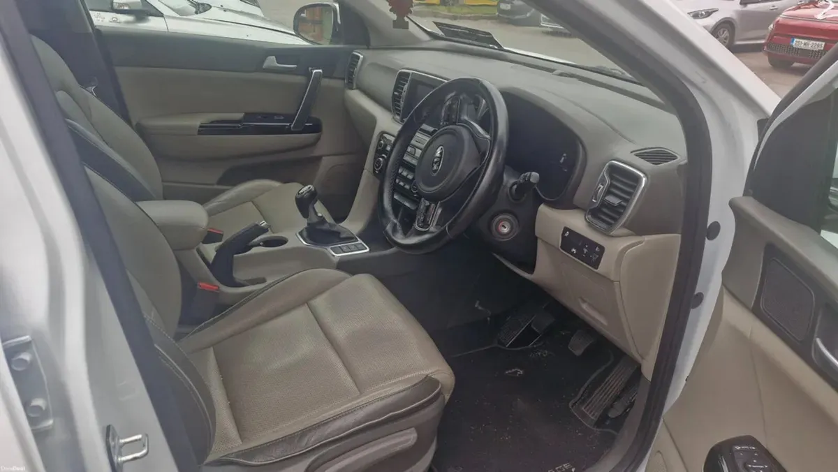 Kia Sportage 2018 - Image 3