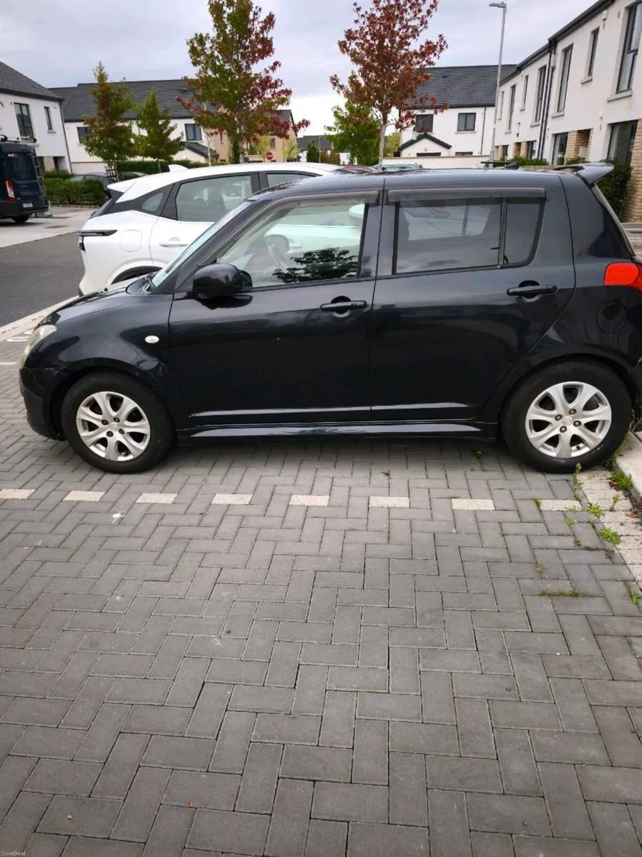 2010 Suzuki Swift Automatic - Image 3