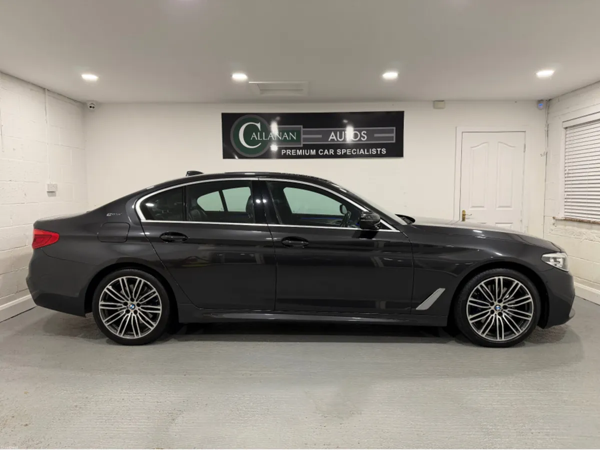 BMW 5-Series 530 E M SPORT  AUTO**LOW MILES***FULL - Image 4