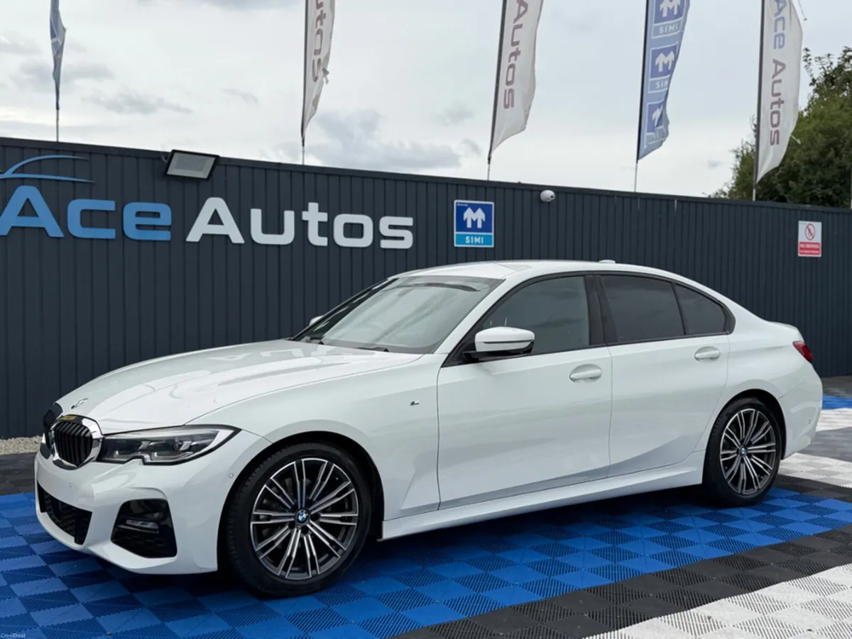 BMW 3-Series 320i - M-SPORT - 2.0L PETROL - AUTO - - Image 4
