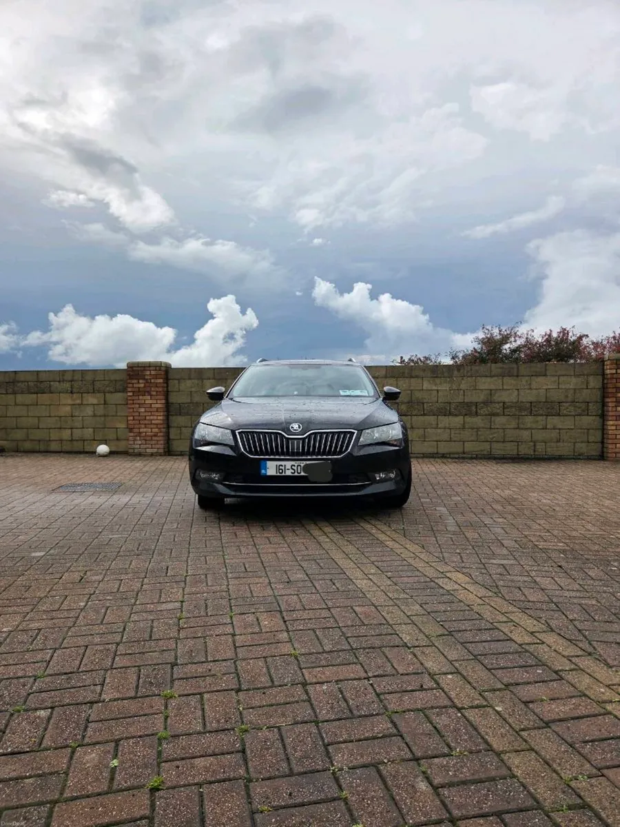 Skoda superb estate - Image 2