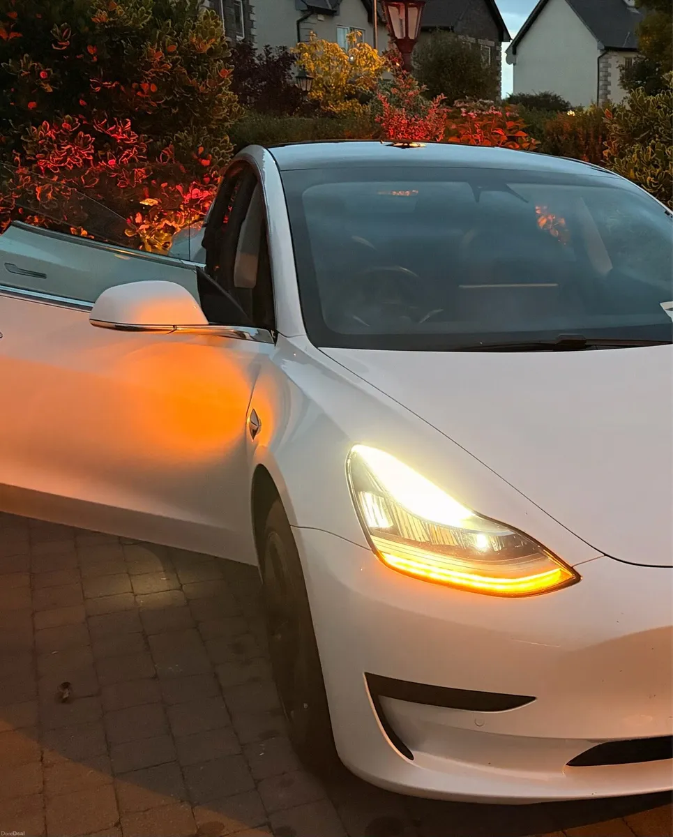 Tesla Model 3 w/ Warranty -New Suspension, Battery - Image 6