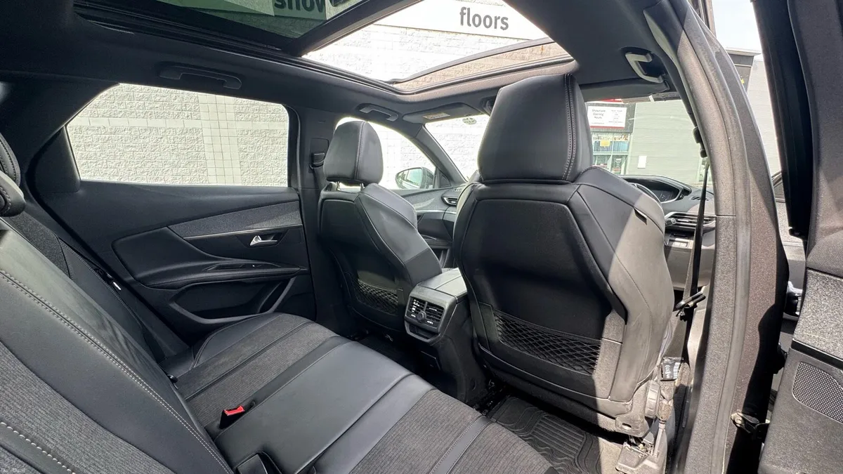 Peugeot 3008 GT Line automatic - Image 5