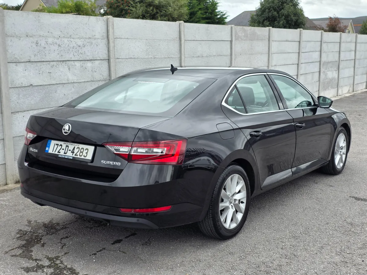 Skoda Superb 2.0 TDI 150bhp Style DSG - Image 4