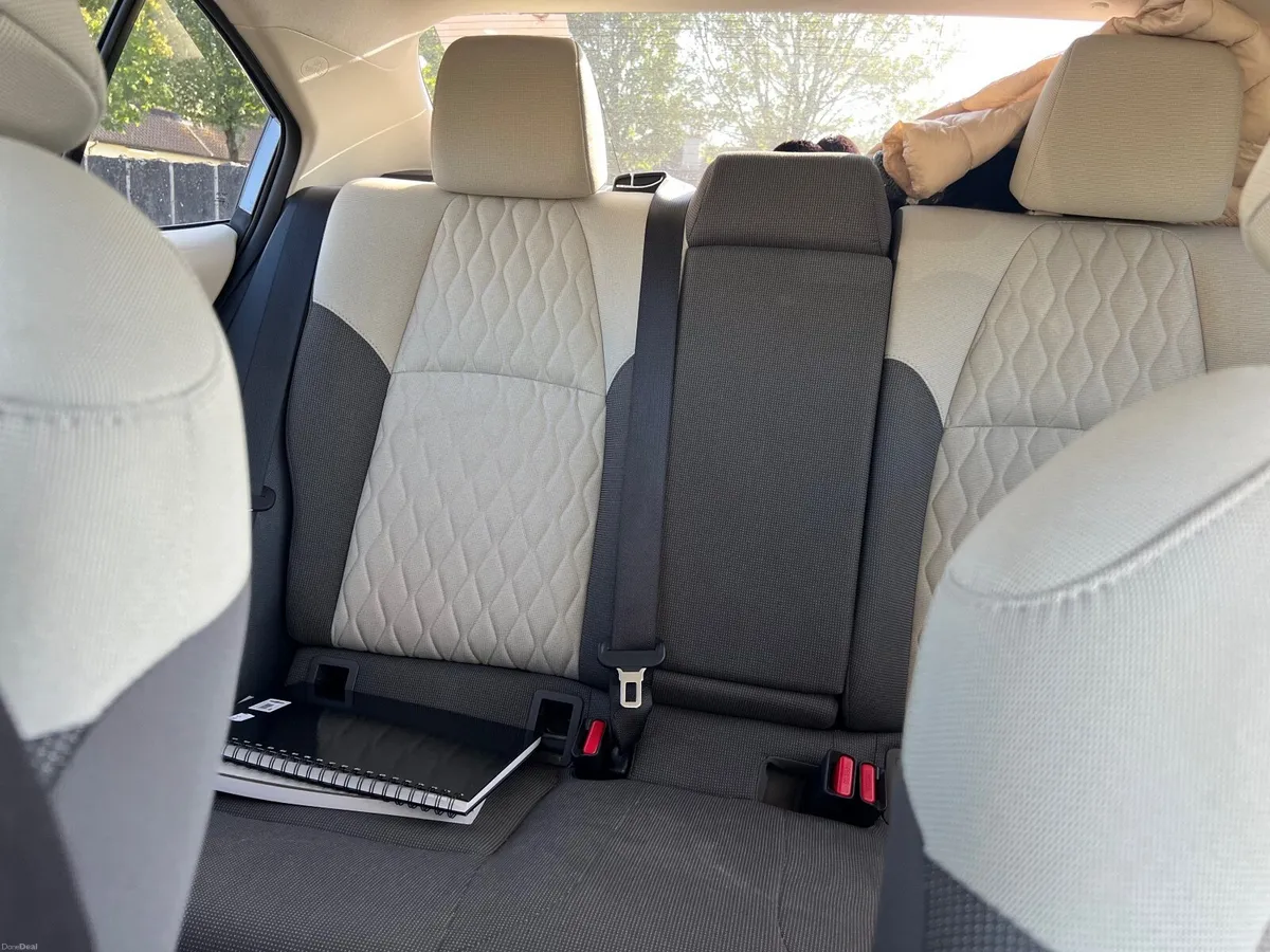 Toyota Corolla 2021 - Image 6