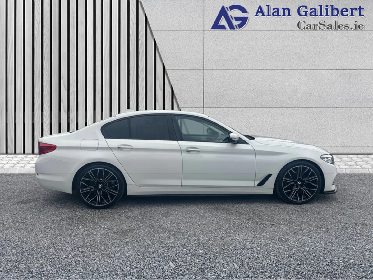 BMW 5-Series 520D M PERFORMANCE KIT HARMAN KARDON - Image 3