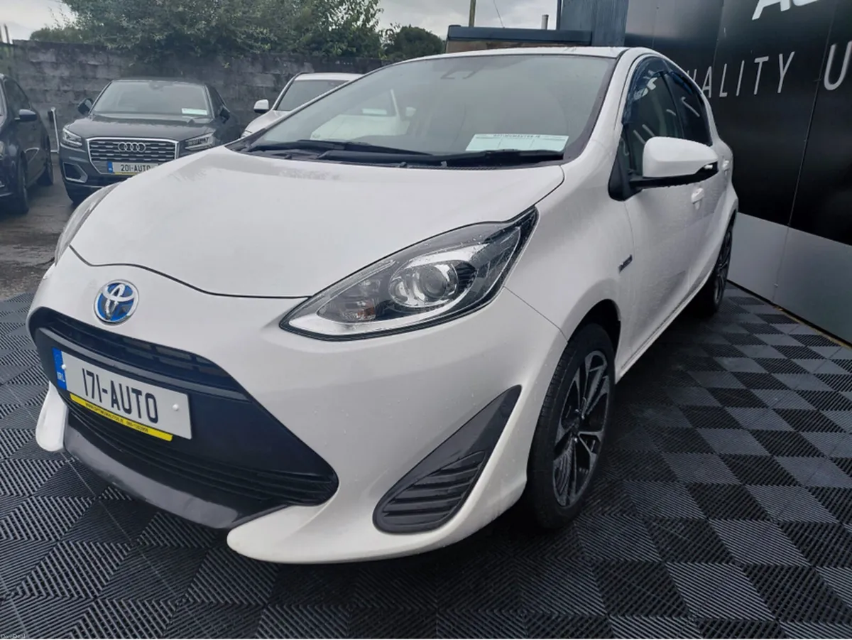 Toyota Aqua Toyota Aqua 1.5 self charging hybrid, - Image 3
