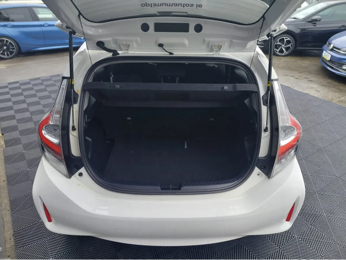 Toyota Aqua Toyota Aqua 1.5 self charging hybrid, - Image 4