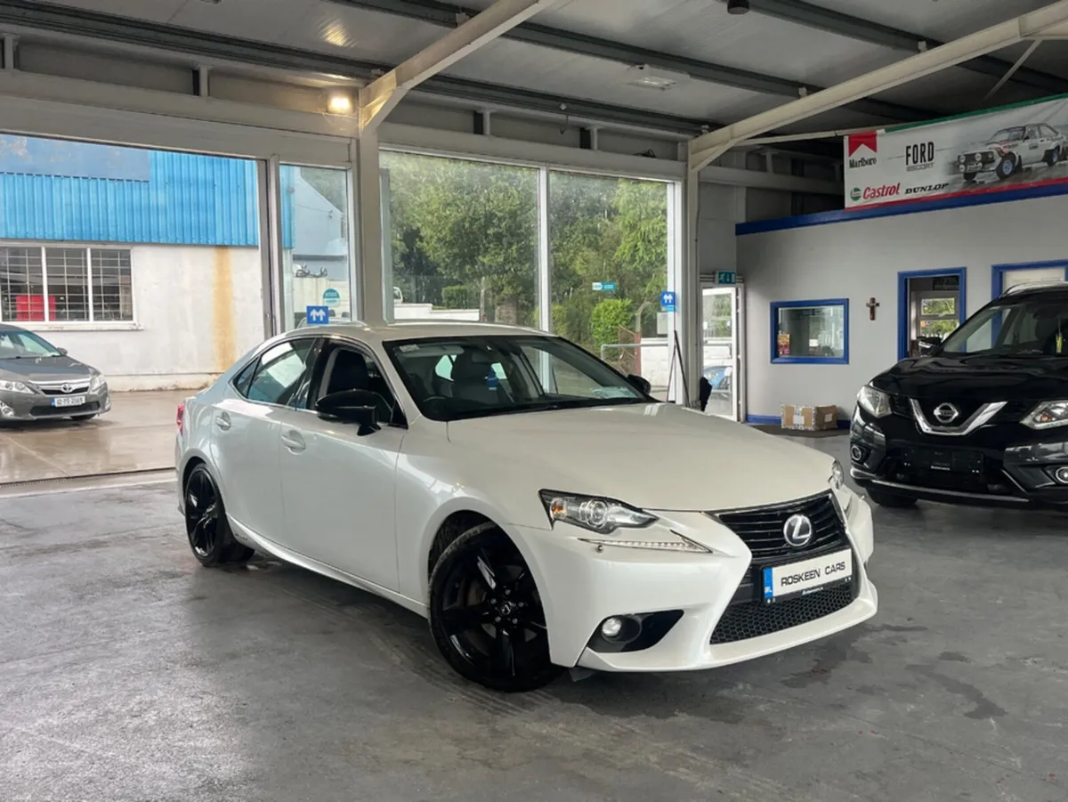 Lexus IS IS300 SPORT HYBRID 4DR AUTO - Image 3