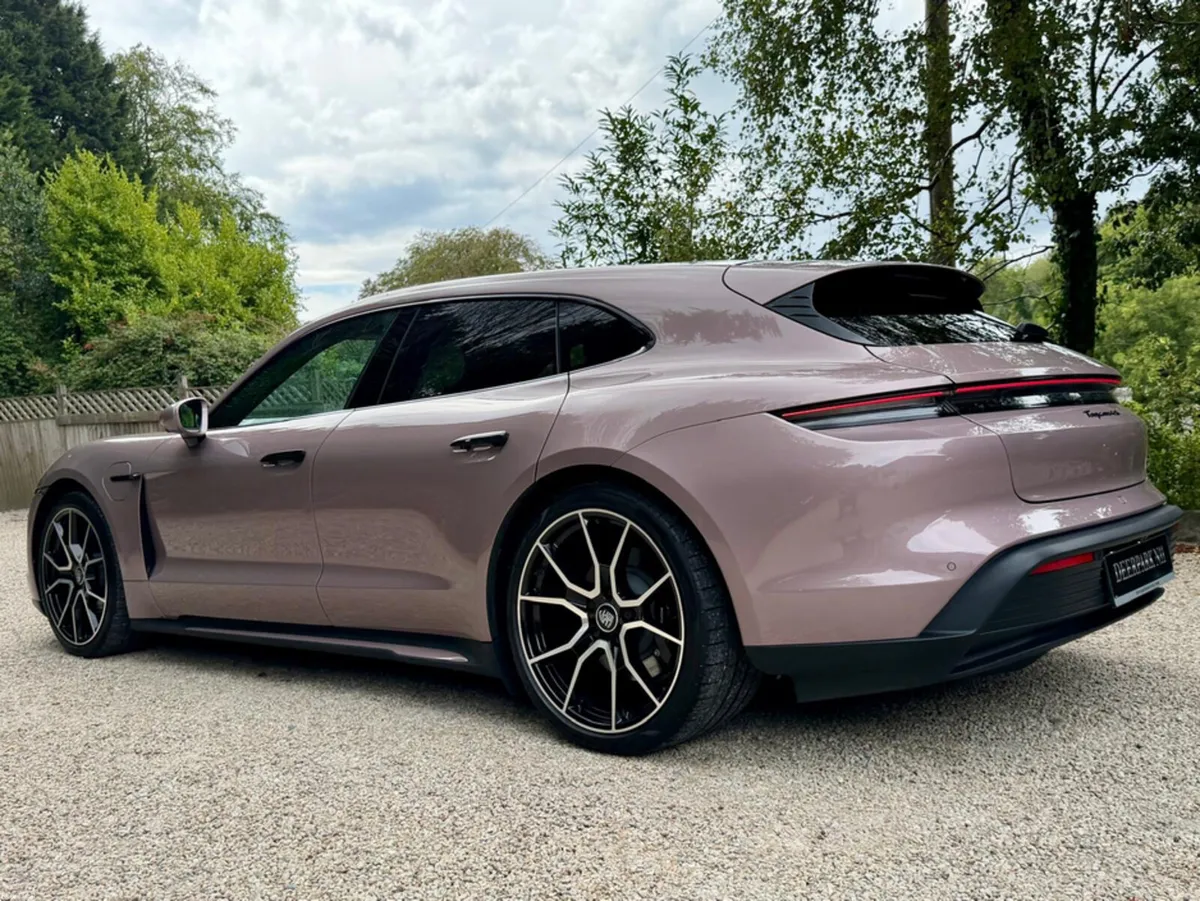 Porsche Taycan 4S SPORT TURISMO *562 bhp…Performan - Image 6