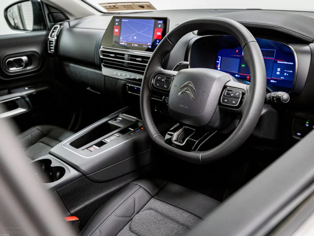 Citroen C5 Aircross Plus Pack 1.2 Hybrid Auto 130H - Image 2
