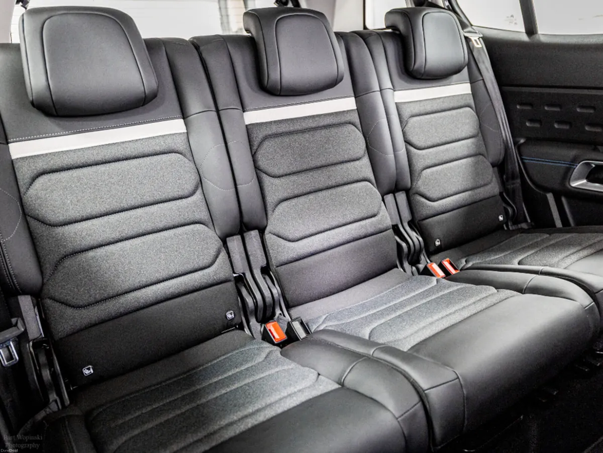 Citroen C5 Aircross Plus Pack 1.2 Hybrid Auto 130H - Image 4