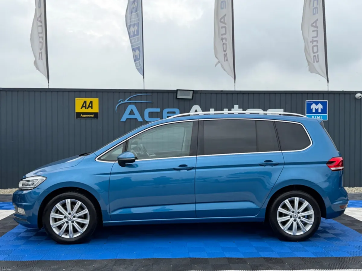 Volkswagen Touran HIGHLINE - 2.0L DIESEL - 7 SEATS - Image 4