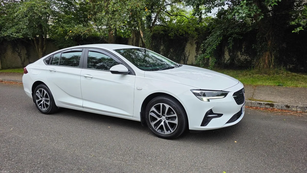 Opel Insignia 2021 - Image 1