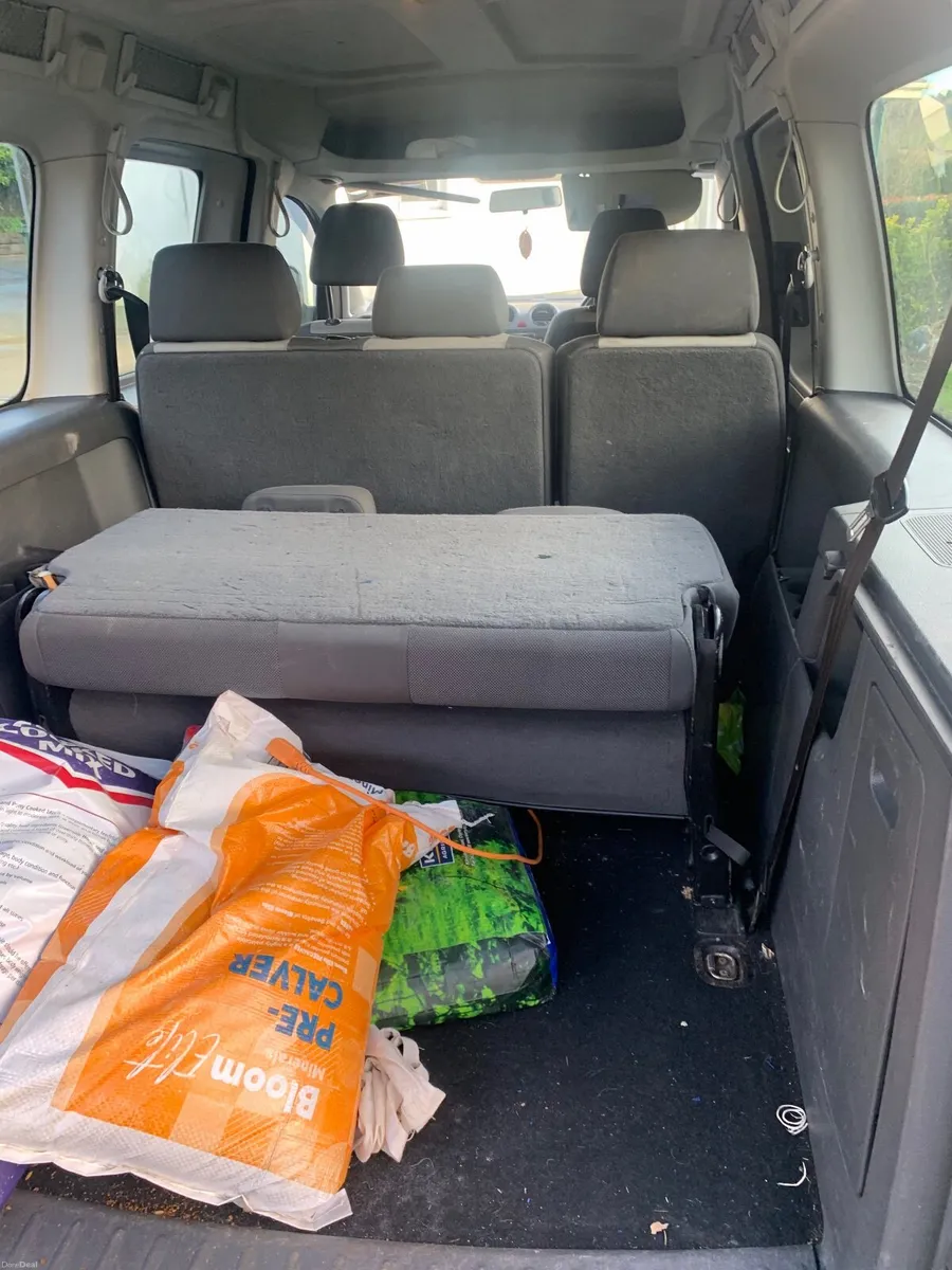 Volkswagen Caddy Maxi Life 2012 - Image 4