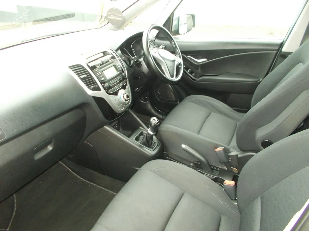 Hyundai ix20 2014 - High Specification - Image 6