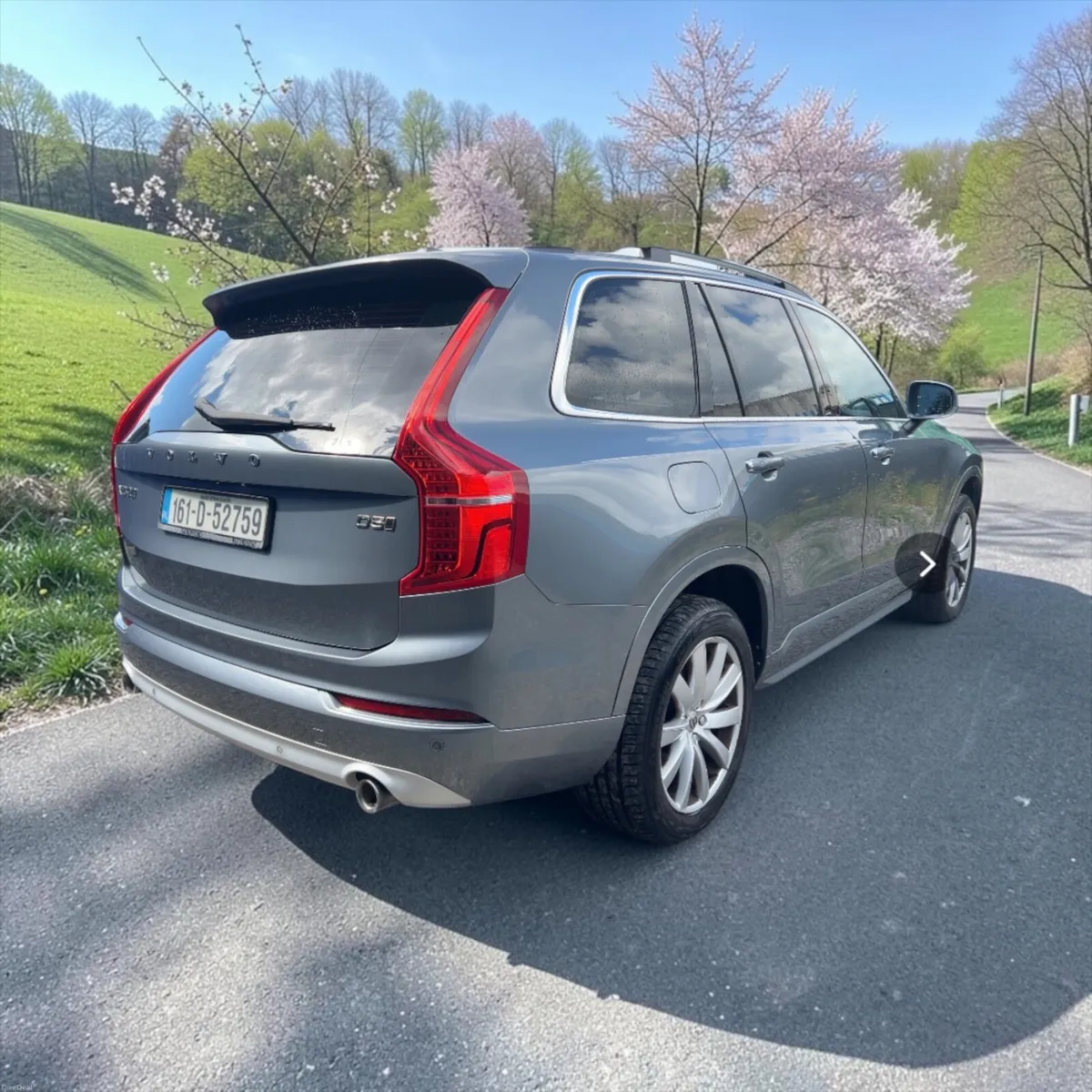 Volvo XC90 2.0 D5 225PS AWD MOMENTUM GEARTRONIC - Image 6