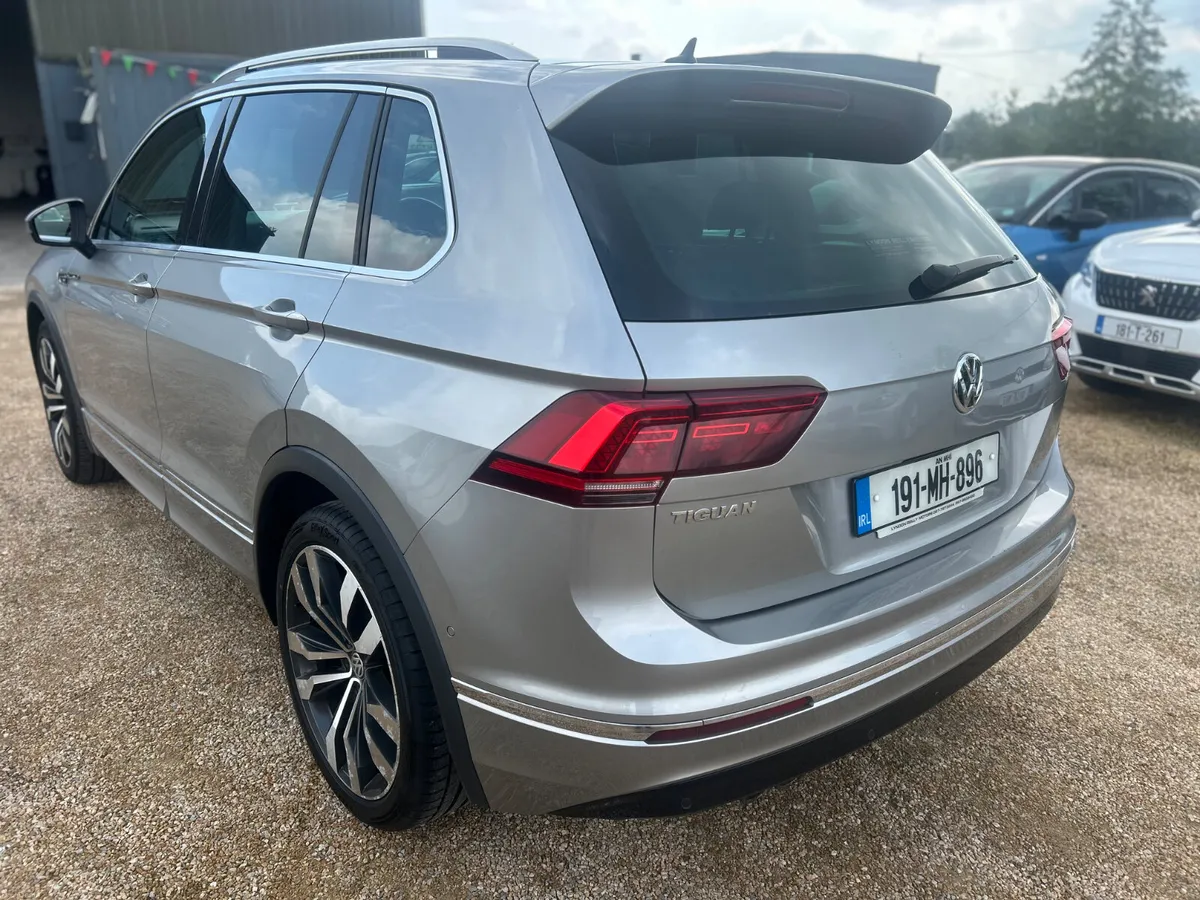 Volkswagen Tiguan R LINE - Image 5