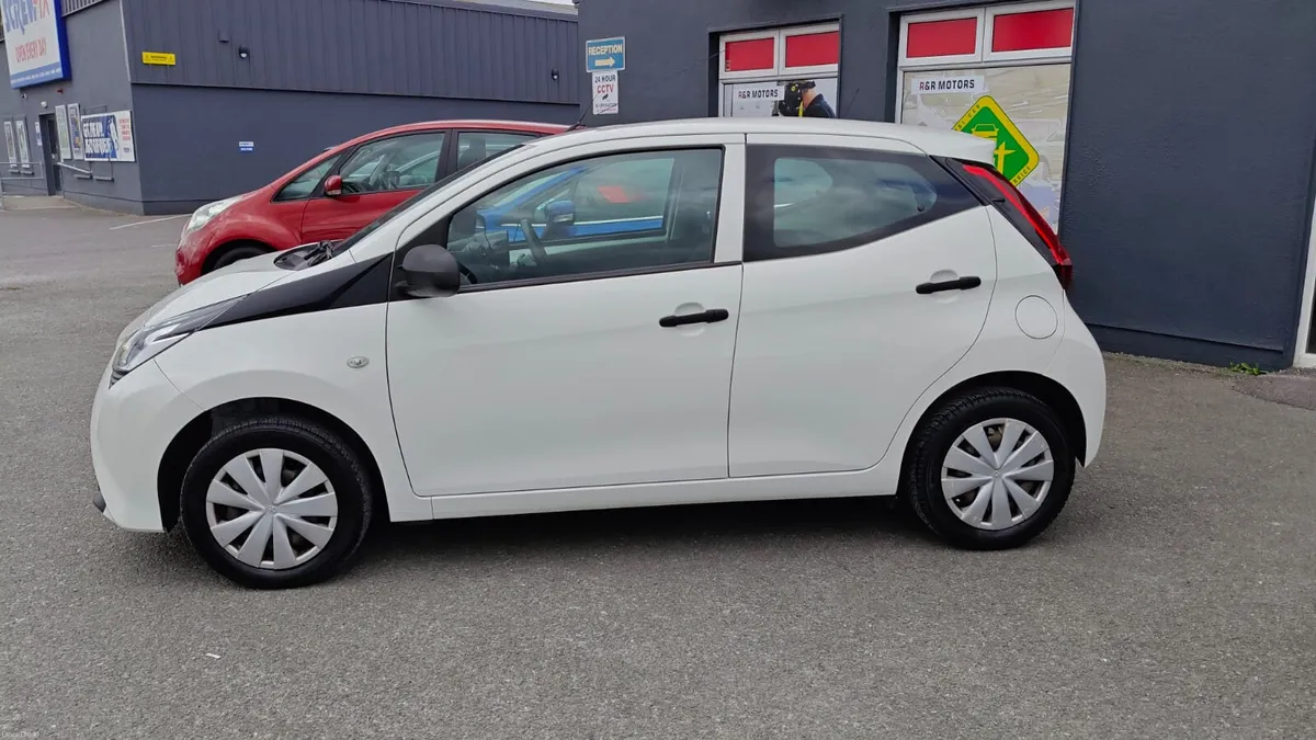 Toyota Aigo X 2020 1.0 Petrol New Nct 09/28 Tax ! - Image 4
