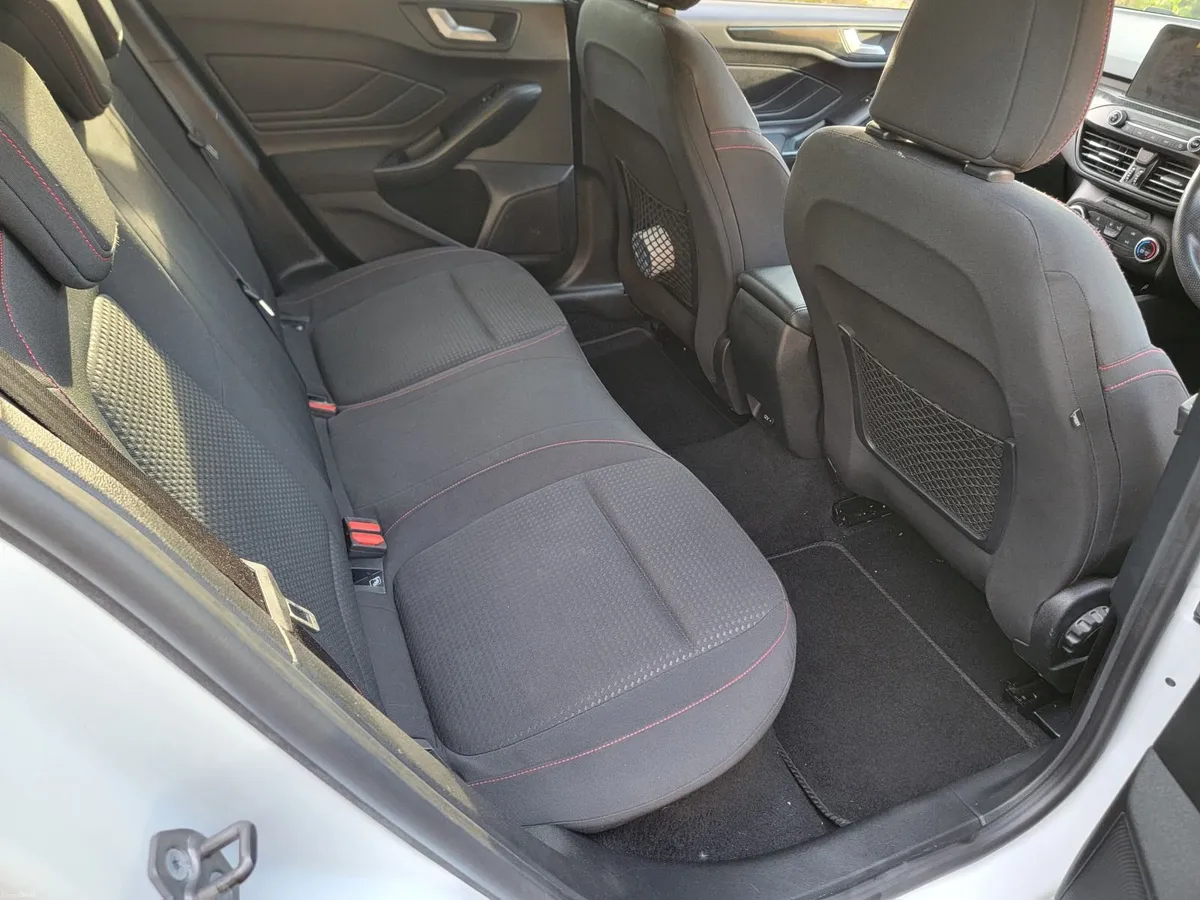 Ford Focus 2019 st line - Image 6
