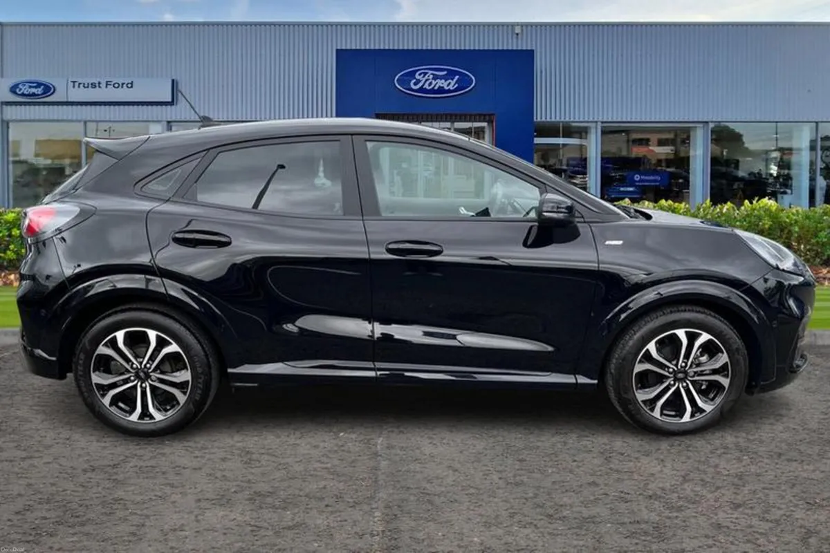 Other Other 1.0 EcoBoost Hybrid mHEV ST-Line 5dr D - Image 3