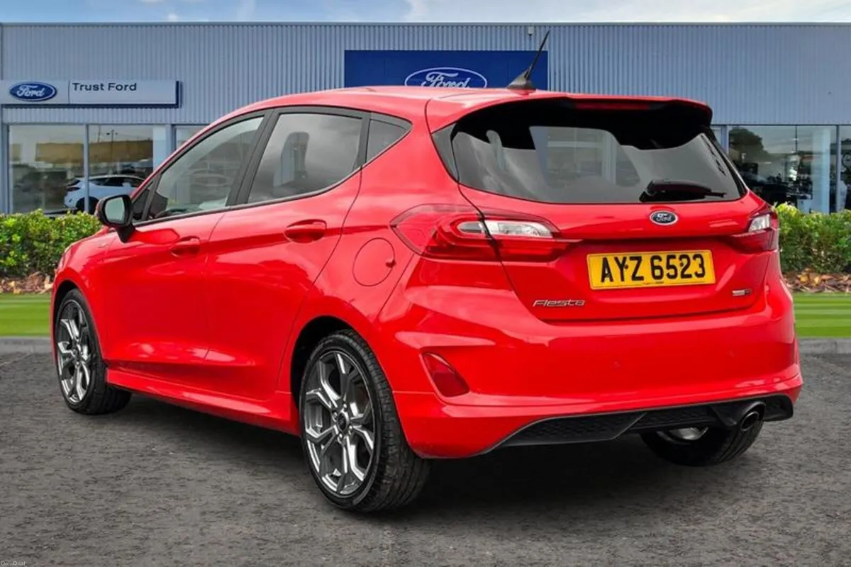 Ford Fiesta 1.0 EcoBoost Hybrid mHEV 125 ST-Line E - Image 2