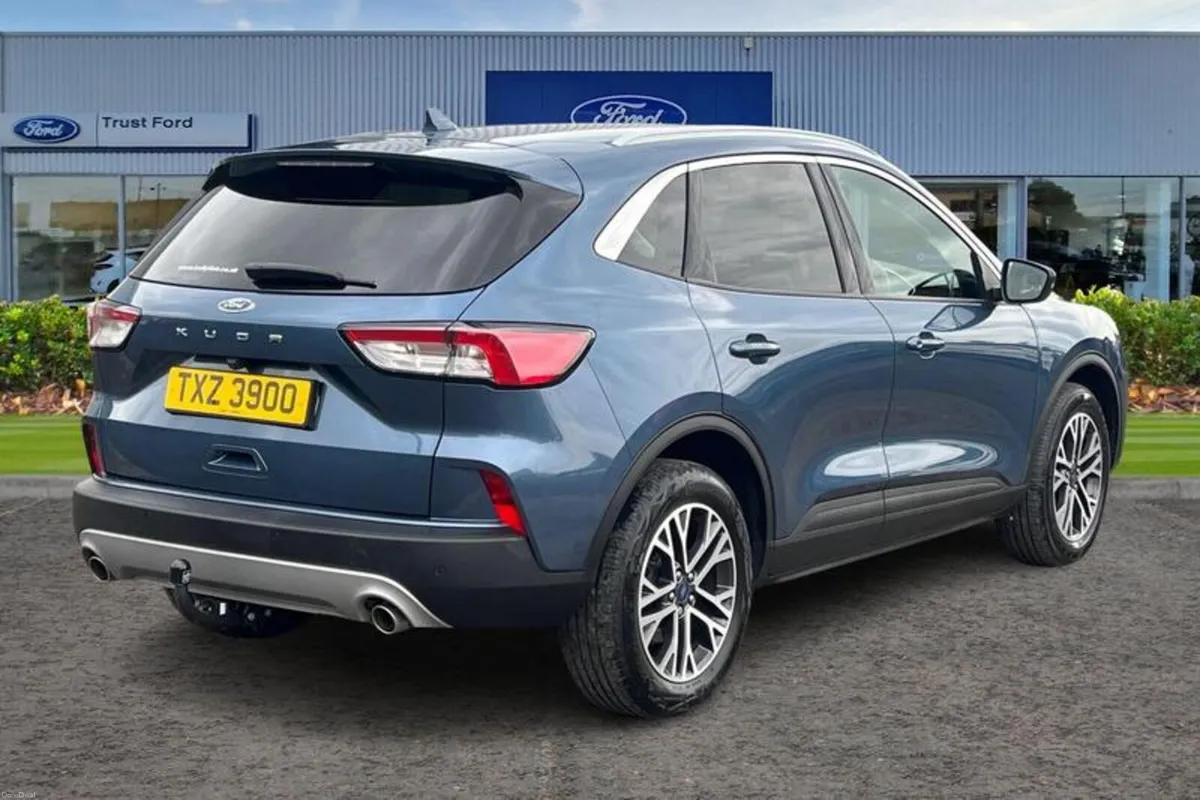 Ford Kuga 1.5 EcoBoost 150 Titanium Edition 5dr - Image 4