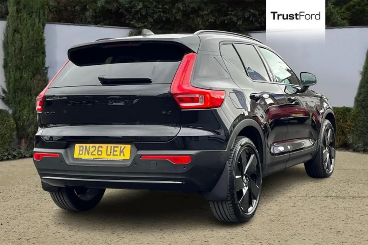 Volvo Other 2.0 B4P Plus Pro Black Edition 5dr Aut - Image 4
