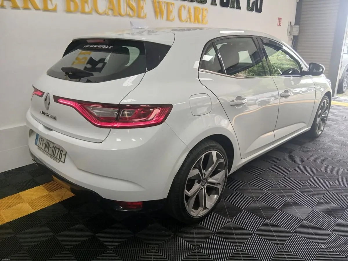 Renault Megane 1.5 DCI Dynamique NAV 110BHP - Image 4