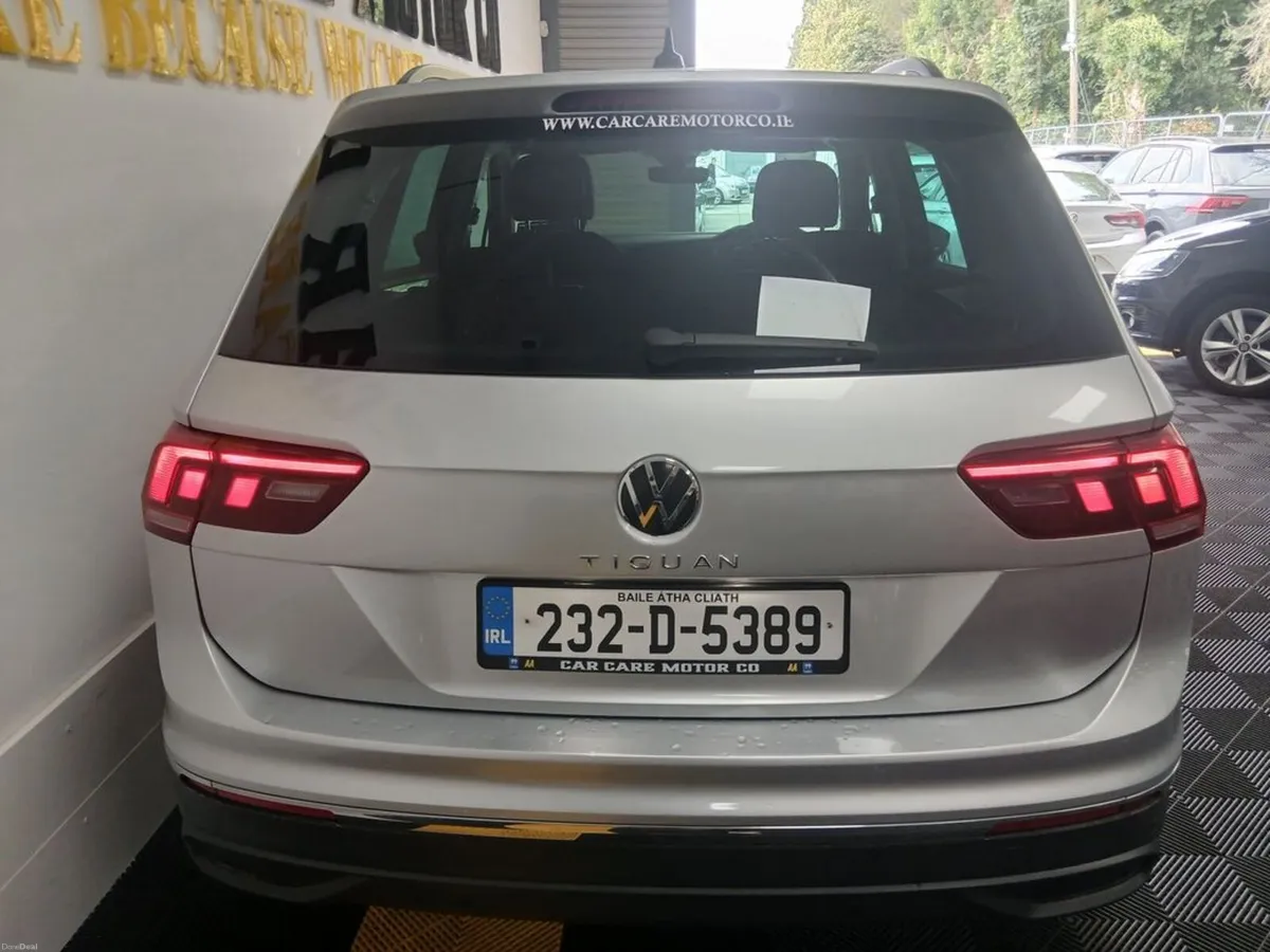 Volkswagen Tiguan Life 2.0tdi D7F 150HP 5DR Auto - Image 5