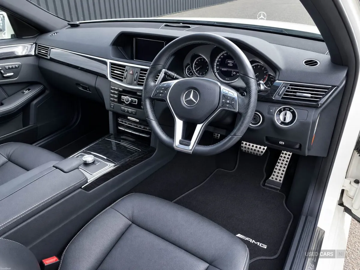 Mercedes-Benz E-Class 1.8 E250 BlueEFFICIENCY Avan - Image 5