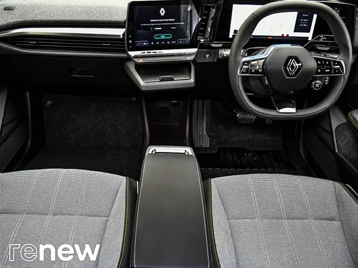 Renault Megane E-Tech Techno Comfort Range  220 El - Image 2