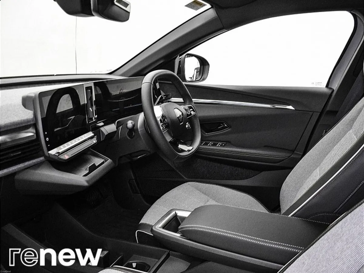 Renault Megane E-Tech Techno Comfort Range  220 El - Image 5