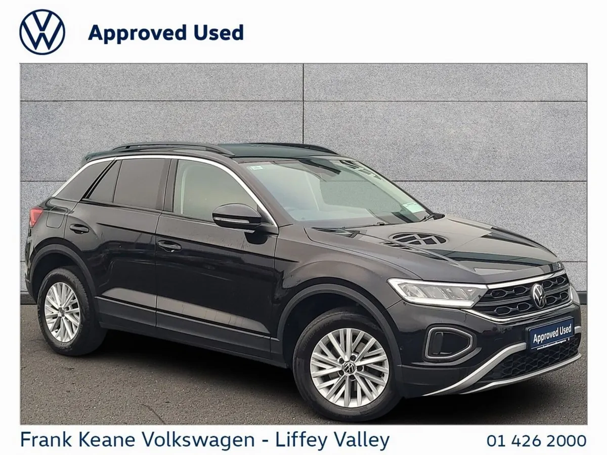 Volkswagen T-Roc LIFE 1.0 TSI 110HP *DEEP BLACK ME - Image 1