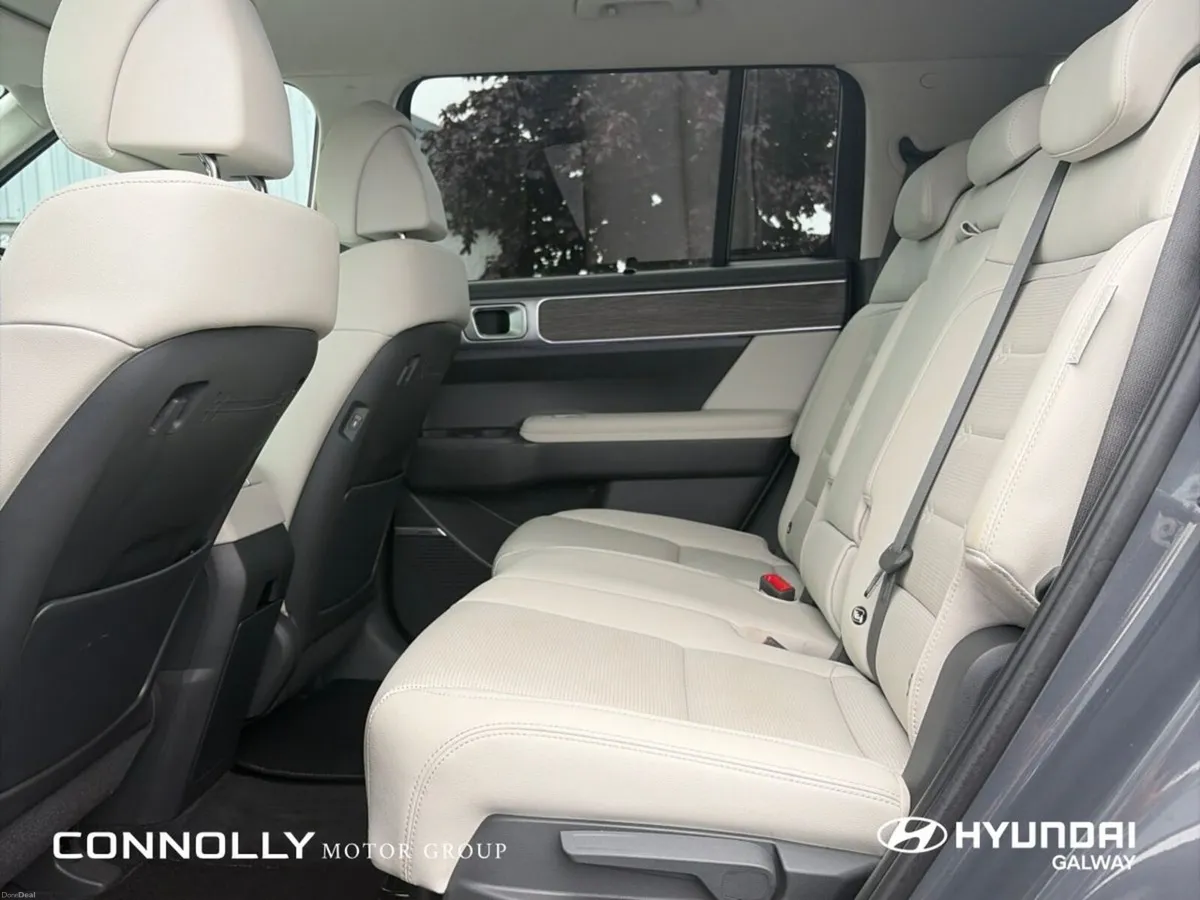 Hyundai Santa Fe 1.6 PHEV 4WD Premium - Image 6