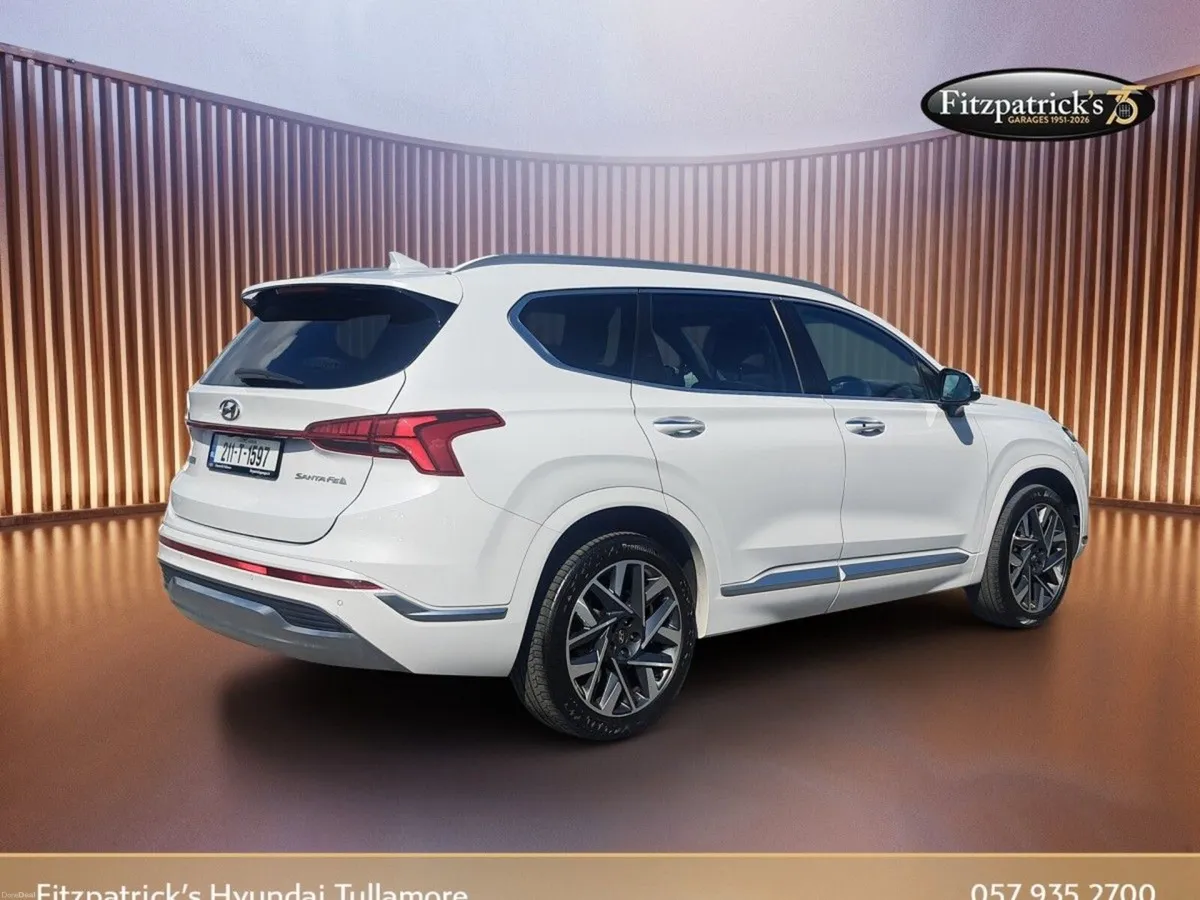 Hyundai Santa Fe Executive Plus Automatic 2 wheel - Image 4