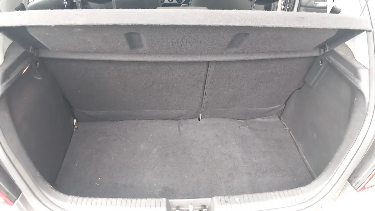 Hyundai i20 2014 - Image 2