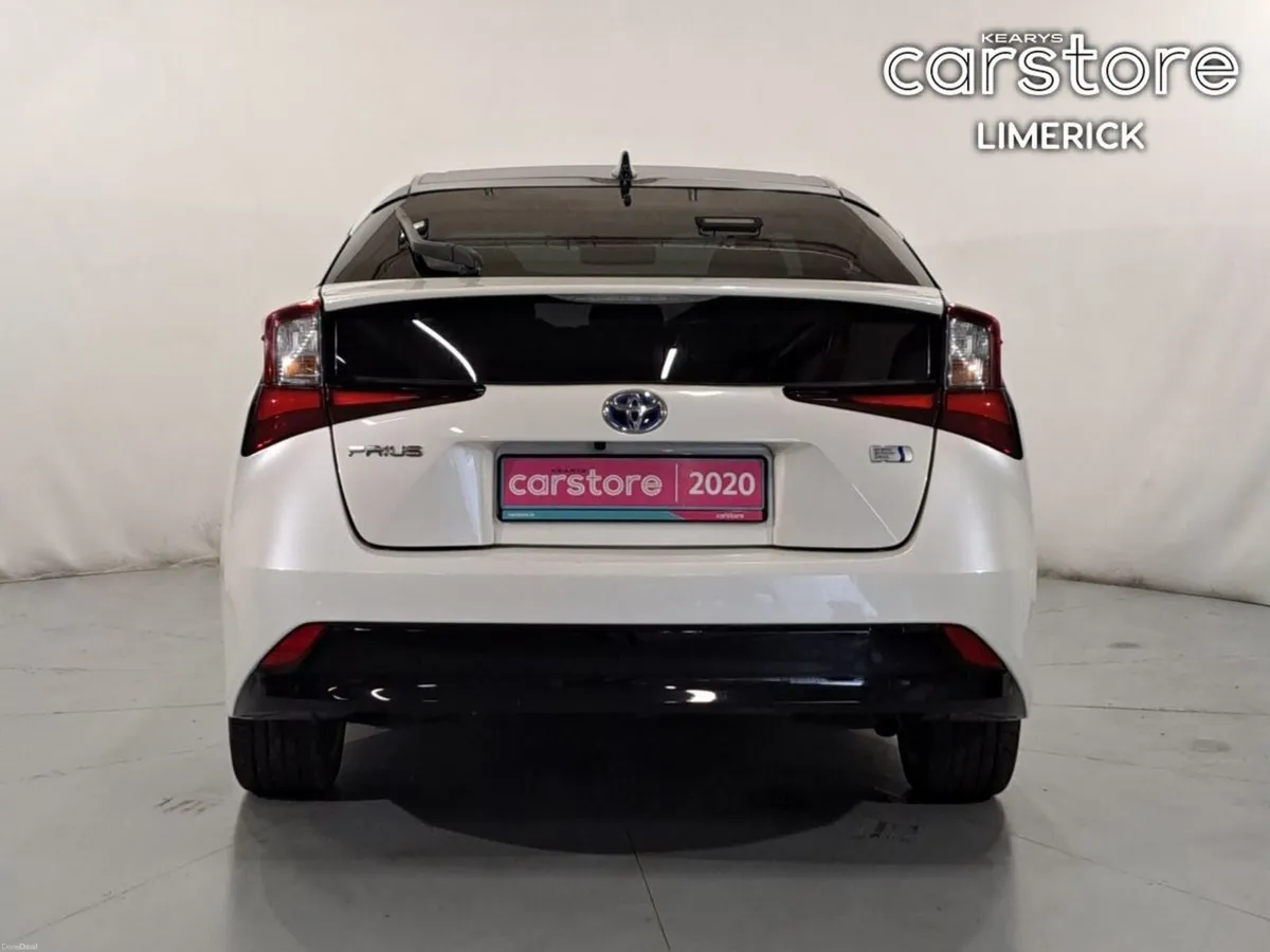 Toyota Prius S TOURING SELECTION - Image 4