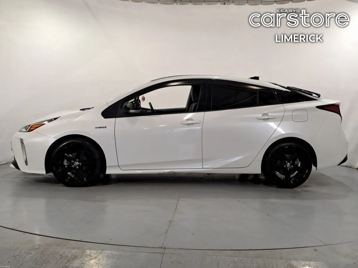 Toyota Prius S TOURING SELECTION - Image 6