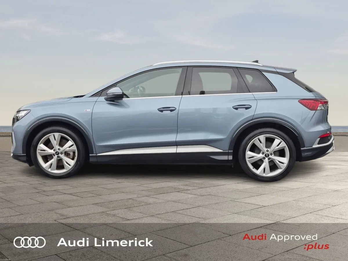 Audi Q4 e-tron 40 S LINE + LEATHER - Image 4