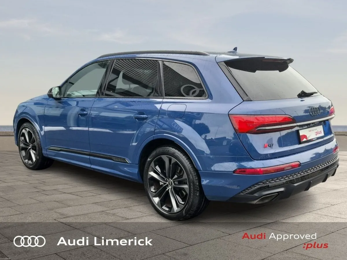 Audi Q7 TFSI-E S LINE BLACK EDITION QUATTRO - Image 5