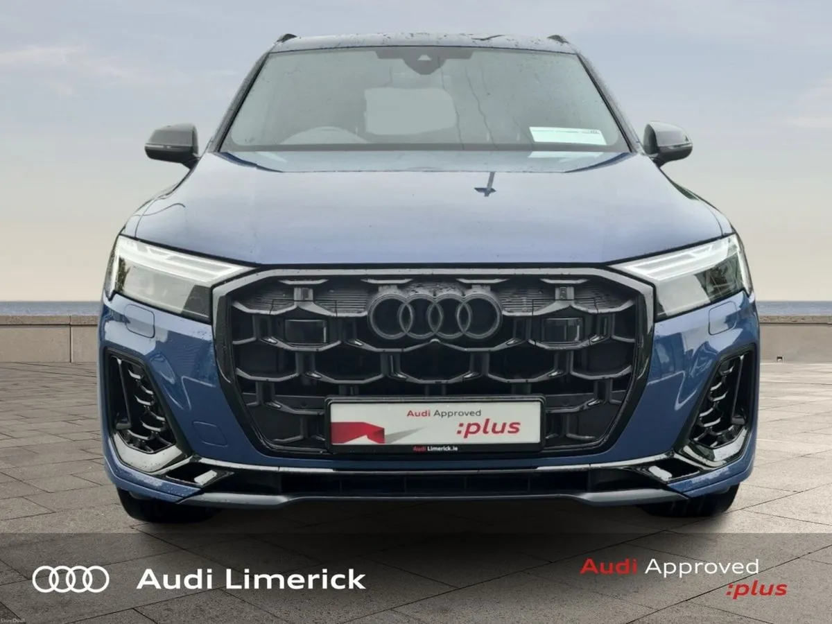Audi Q7 TFSI-E S LINE BLACK EDITION QUATTRO - Image 2